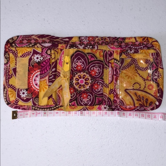 Vera Bradley - Tri-Fold Wallet - Bali Gold - Picture 2 of 9